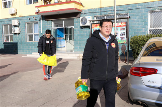 北京公促会携志愿者赴河北顺平举行“迎新春 送温暖”活动